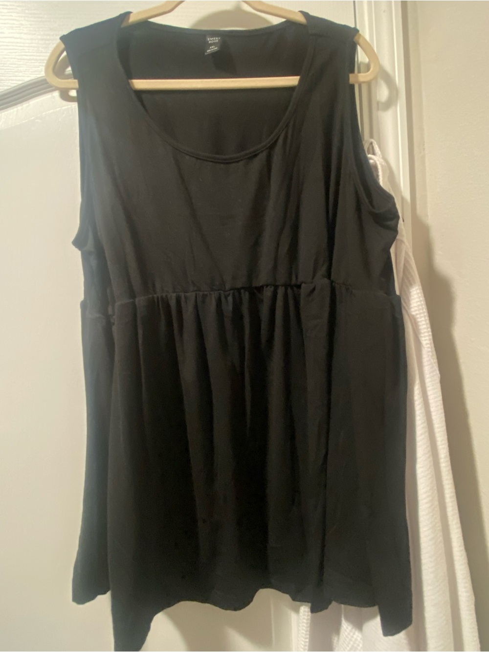 Black Sleeveless Gathered Waist Tank Top - Women